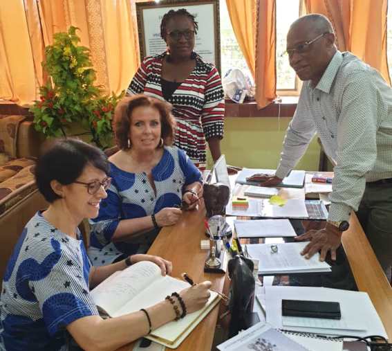 Signature du livre d'or