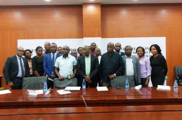 Visioconférence entre l’Université de Wuhan en Chine, l’Université de Corée du sud, et l’Université de Kinshasa