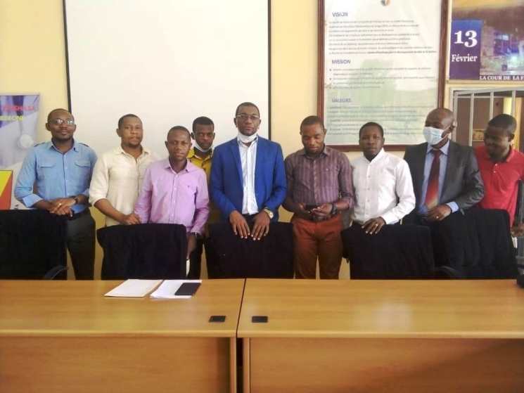 Le Doyen en réunion avec les anciens délégués facultaire