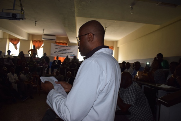 Discours du Vice-Doyen et Médecin-Directeur des Cliniques Universitaires de Kinshasa à l’occasion de la cérémonie des échanges des vœux et de la remise des prix à 4 agents ce vendredi 25 janvier 2019