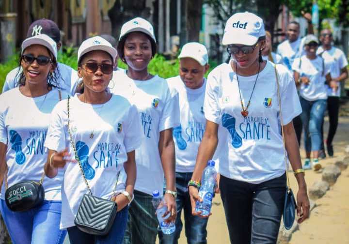 Marche de santé des étudiants de D3 Biomed pour dire non aux grossesses non désirées et zéro avortement