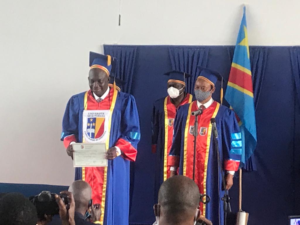 LE DR SERGE BISUTA A DEFENDU PUBLIQUEMENT SA THESE DE PhD CE 22 AOÛT A L UNIKIN