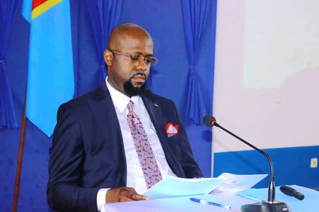 Dr Innocent Kashongwe a défendu sa thèse d'agrégation à l'Unikin