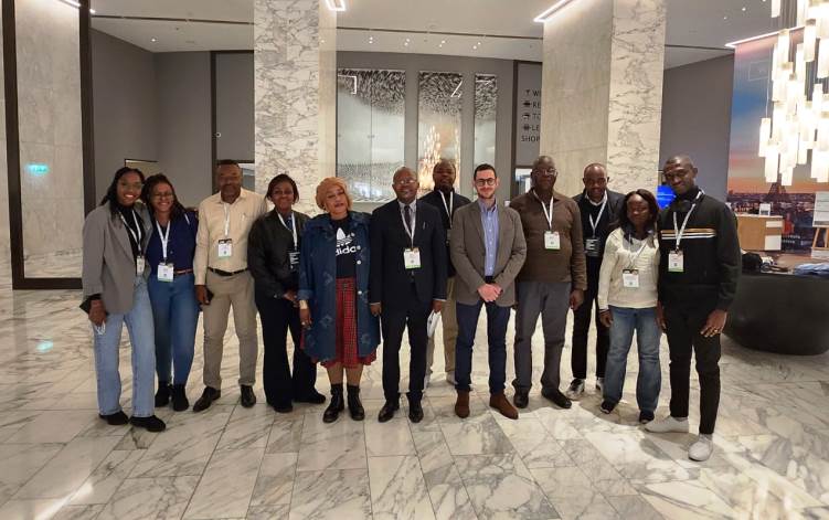 Instantdcongrès, d'Antoine Tshimpi, Paris (porte Maillot)/France samedi 16/03/2024