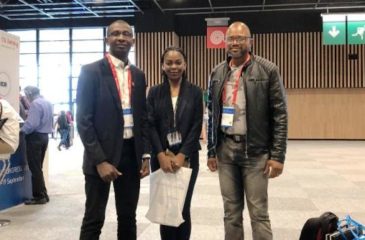 Alain Bakebe et Abbi Monique Bilungula au congrès de l ERS à Paris