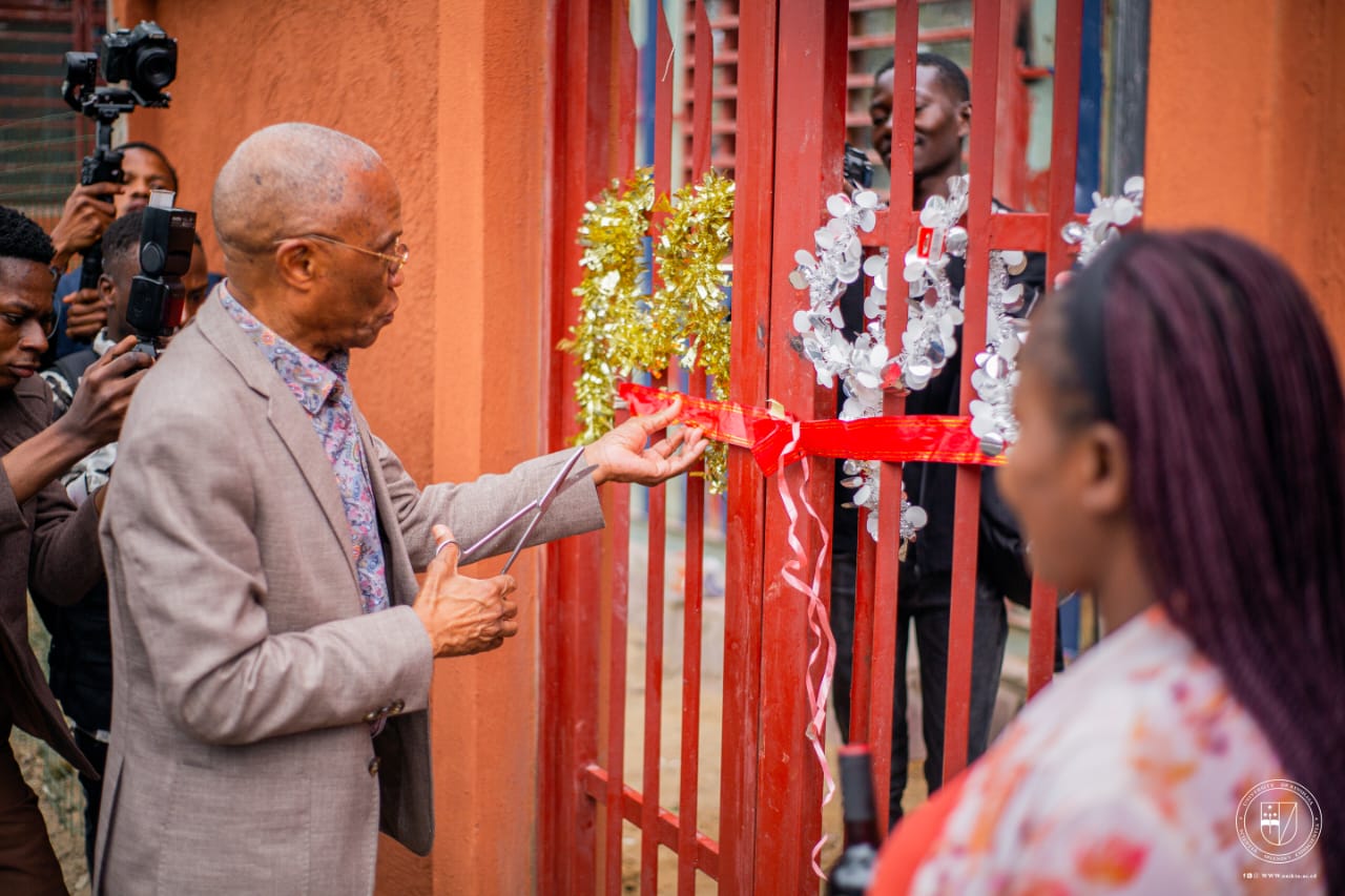 Le Recteur Jean-Marie KAYEMBE NTUMBA inaugure un centre d’excellence pour la formation en endoscopie à la Faculté de Médecine