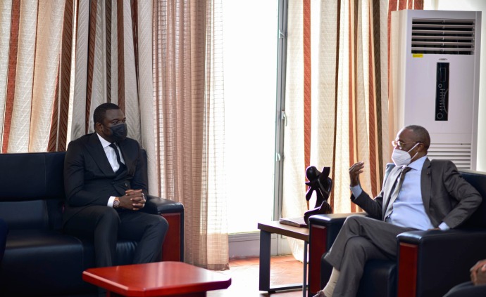 Honorable Auguy Kalonji élu de la Tshangu en visite à l'Unikin