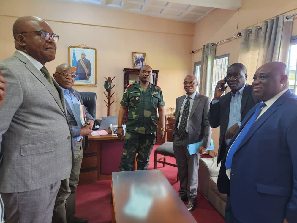 Réunion d’évaluation entre l’Université de Kinshasa et l’Ecole de guerre de Kinshasa