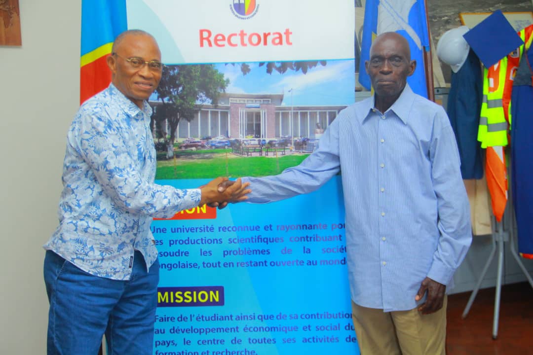 Un des Bâtisseurs de l'Université de Kinshasa reçu en audience par Monsieur le Recteur Jean-Marie KAYEMBE NTUMBA