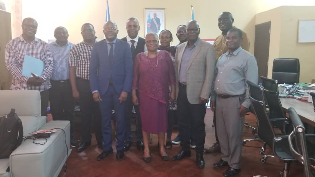 Mercredi 26/04, Secrétariat Général à la Recherche. Séance de travail entre les experts du SGR