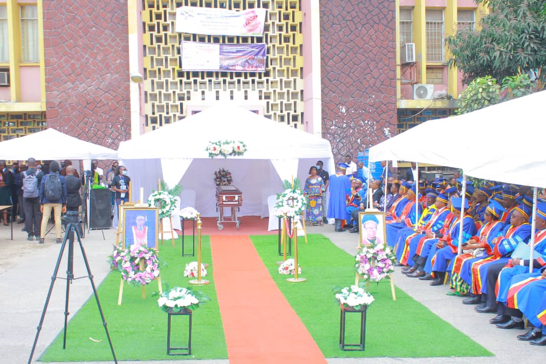 L'Université de Kinshasa rend hommage au Professeur Emérite Gaston KALAMBAYI LUMPUNGU
