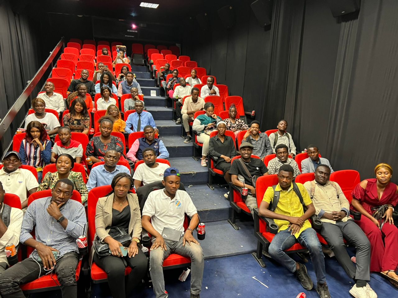 Une délégation des étudiants de l’université de Kinshasa a pris part ce mercredi 17 août 2023, à la projection de quelques films chinois dans la salle ShowBuzz