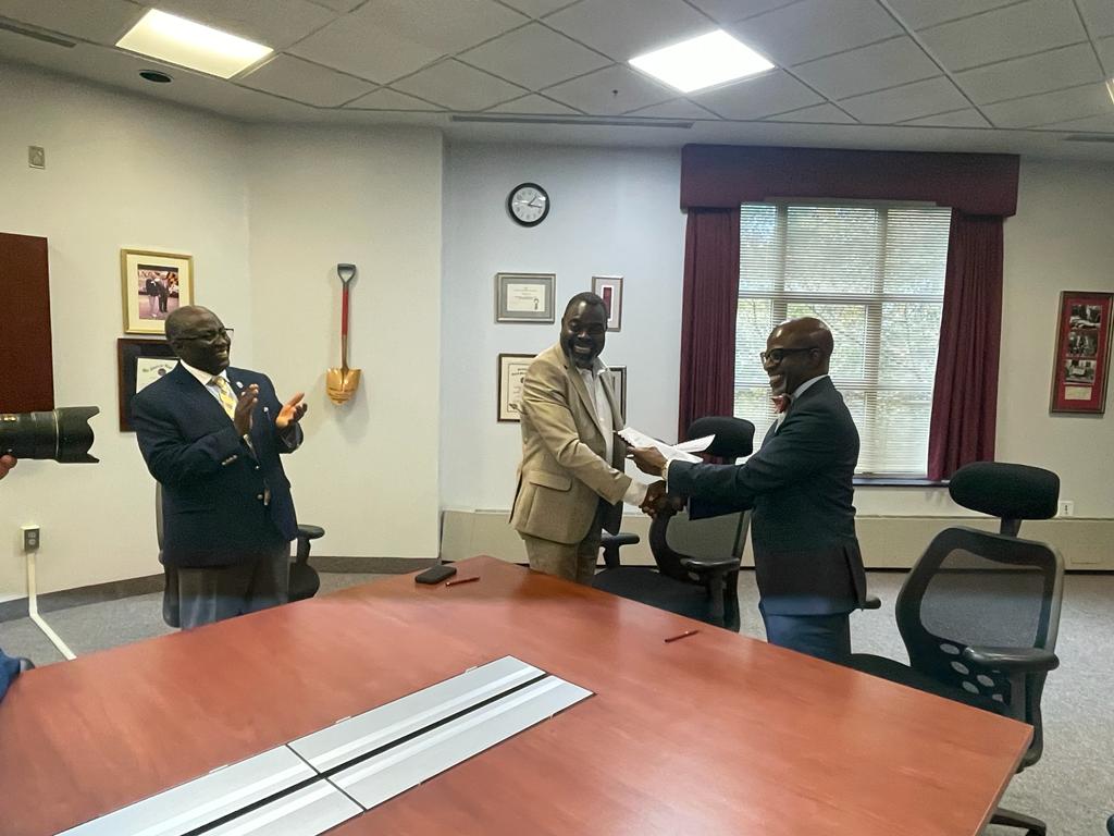 L'université de Kinshasa vient de signer un mémorandum of understanding for a linkage agreement