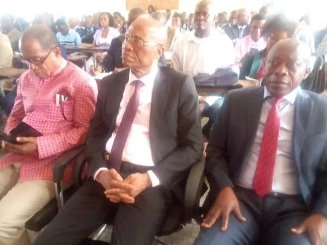 Journée scientifique dédiée à la présentation de 117 ouvrages du professeur Shomba