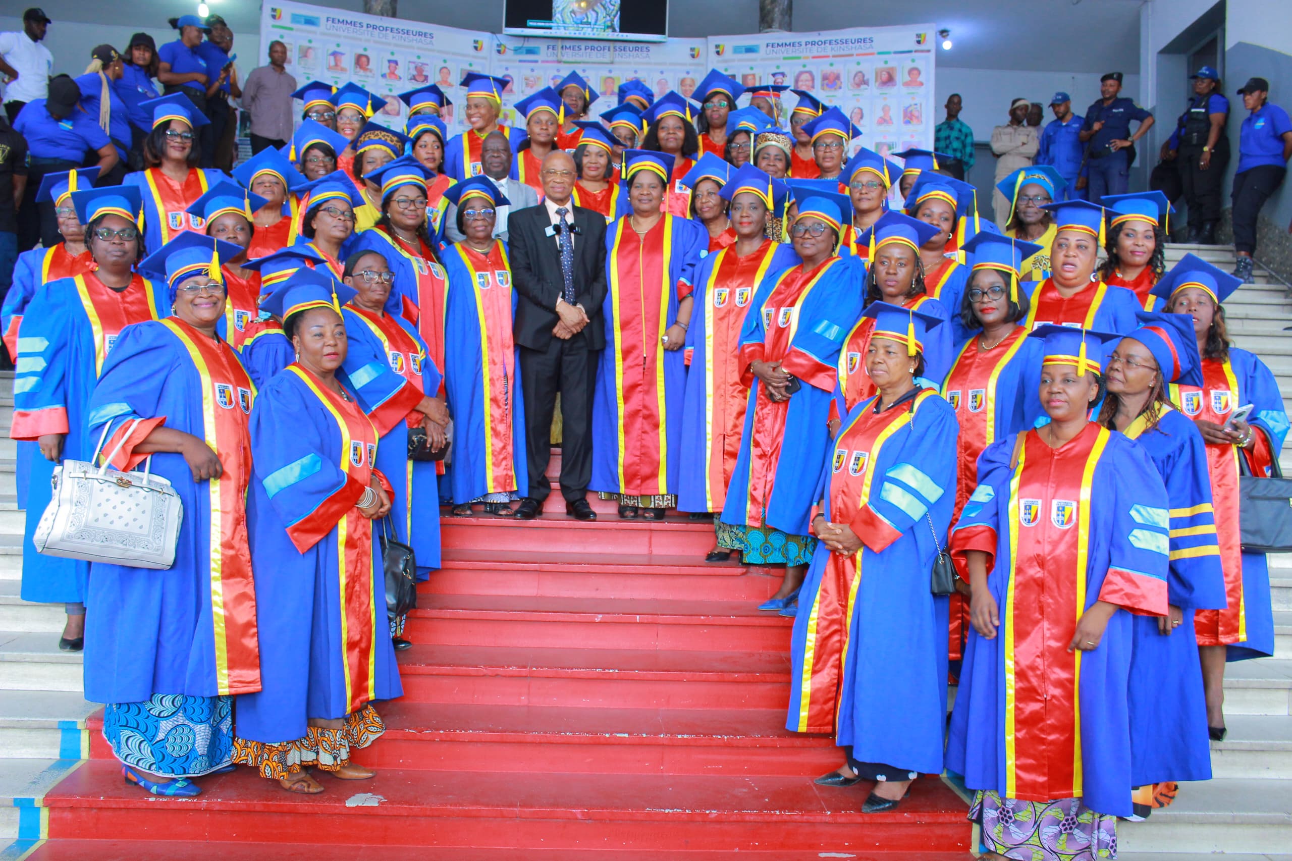 Dévoilement du Backdrop Actualisé en Hommage aux Femmes Professeures de l'Université de Kinshasa