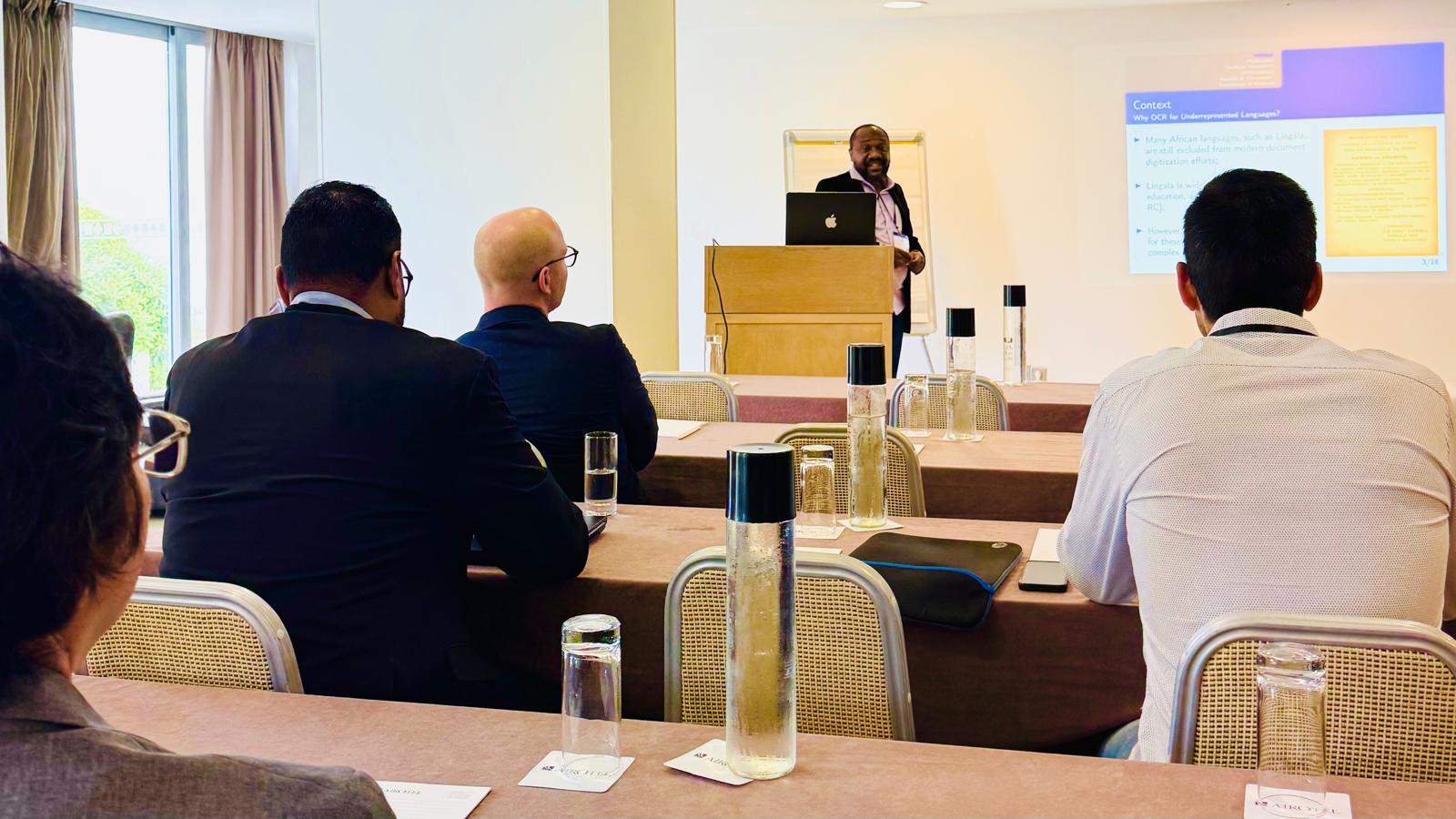 Le Professeur Docteur Selain Kasereka présente trois articles scientifiques en Intelligence Artificielle à la Conférence ANT 2025 à Patras, en Grèce