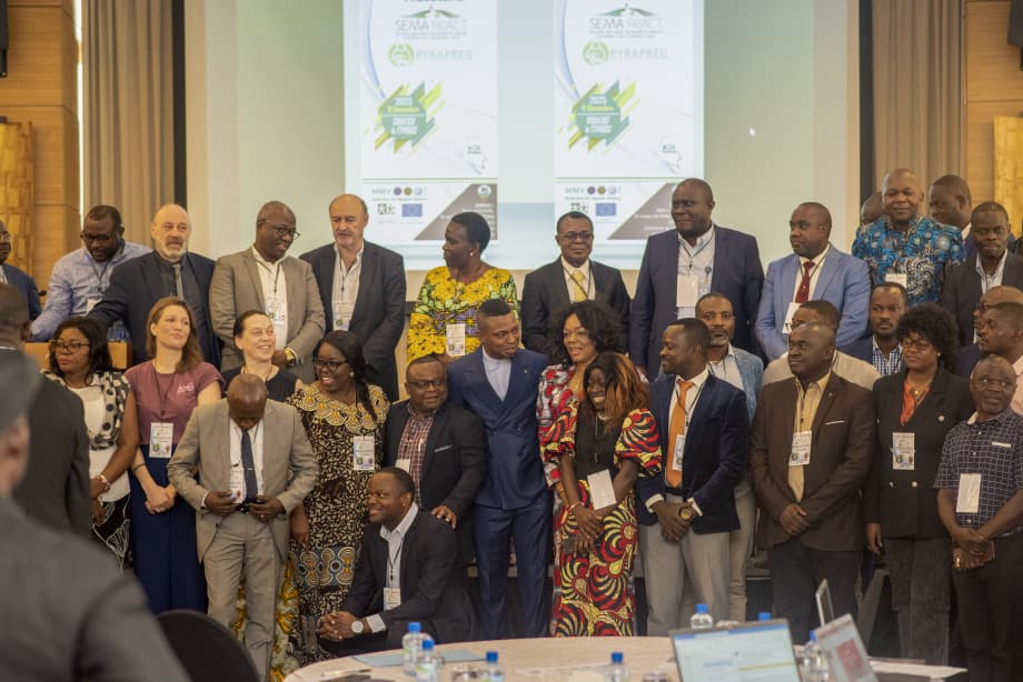 Lutte contre le Paludisme chez la femme enceinte: les résultats d'une étude menée par le PNLP et le Département de Médecine tropicale de l'UNIKIN dévoilés au cours d'un atelier.