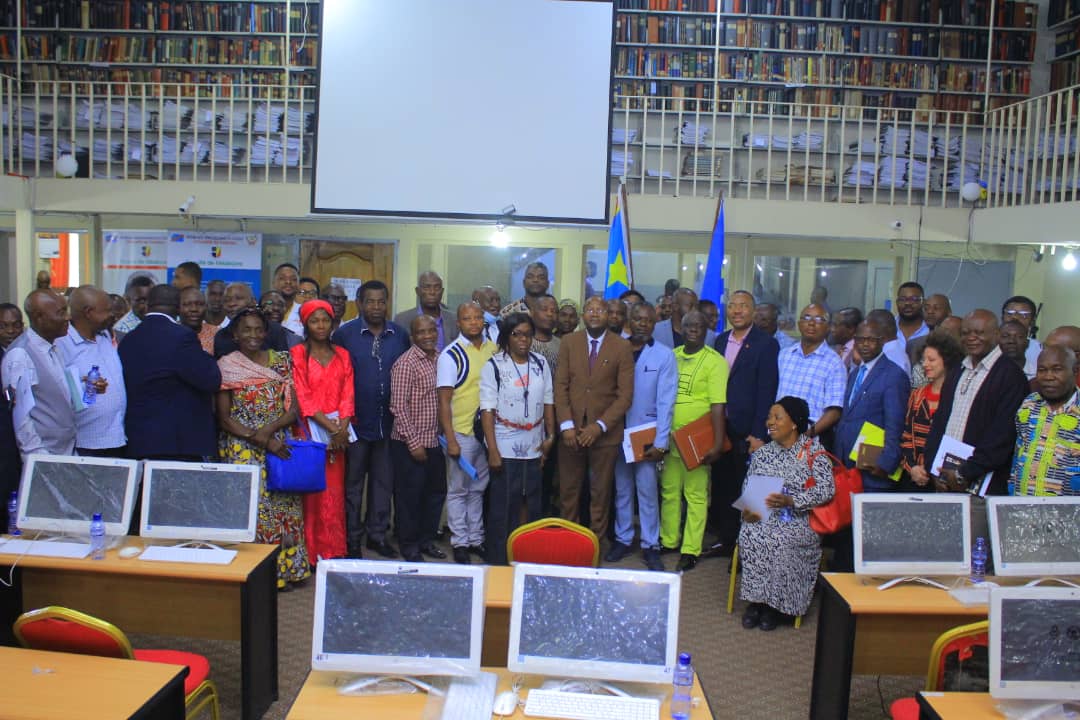 Engagement à booster la recherche vers les standards internationaux