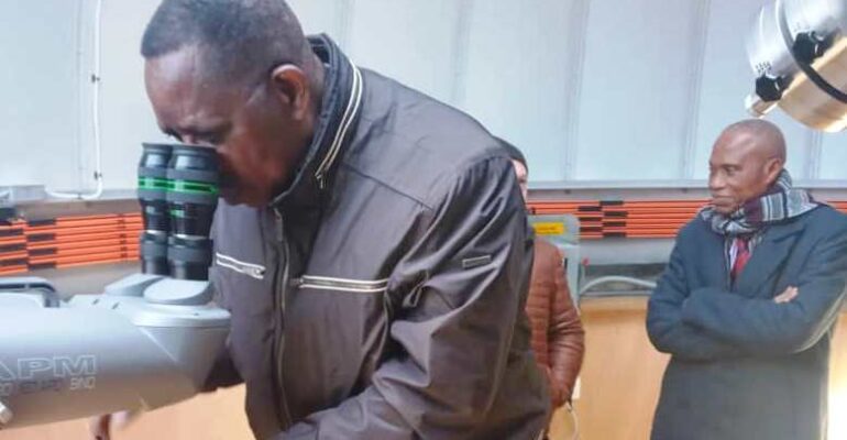 prof mvumbi et jmk