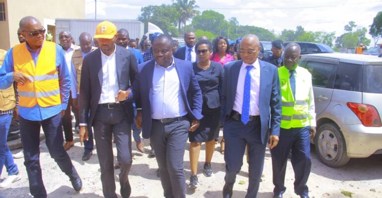 Muhindo Nzangi et Patrick Muyaya unikin 3