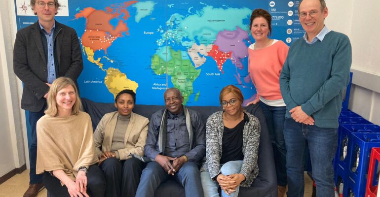 COOPERATION UNIKIN INTERNATIONAL