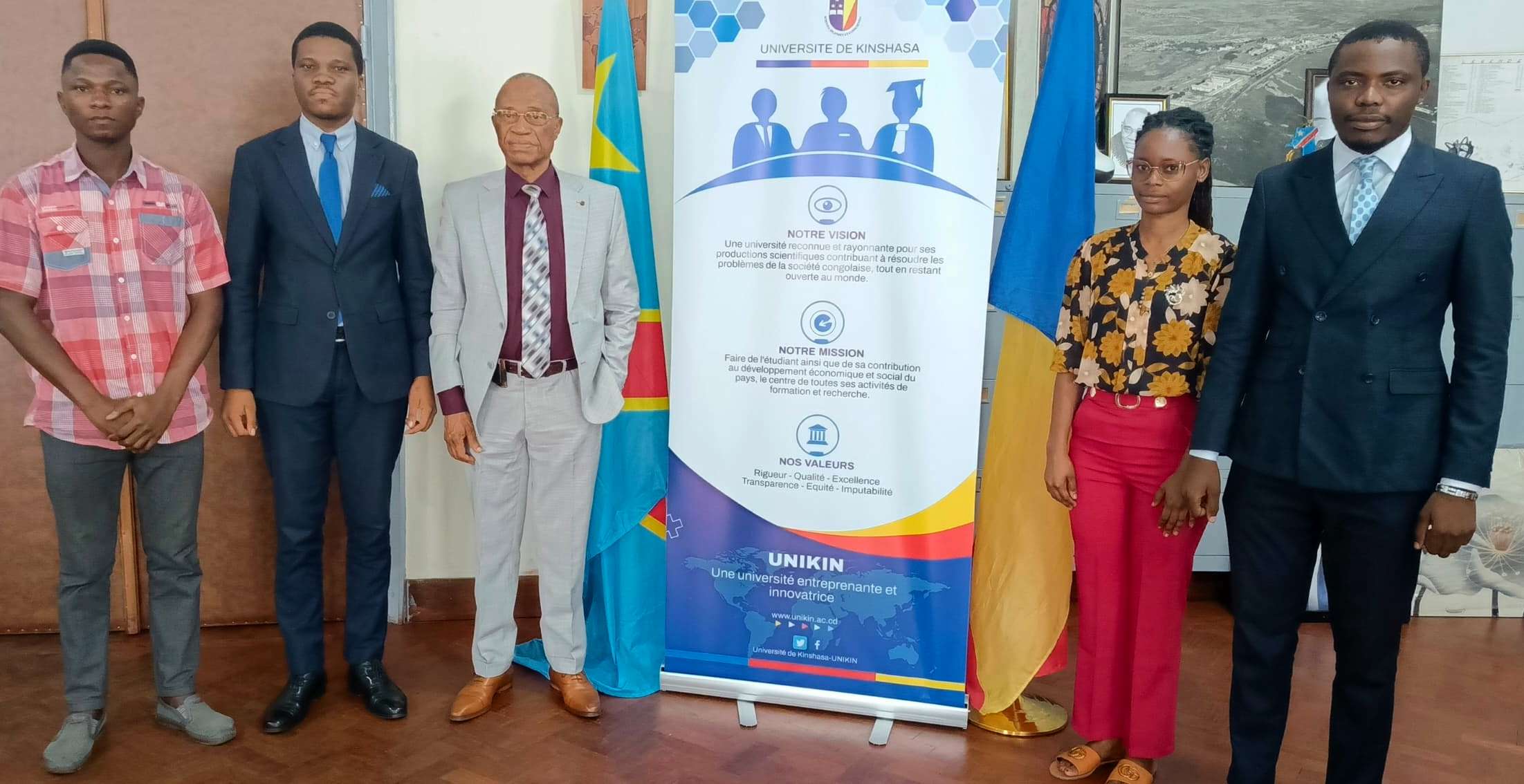 L'équipe de FERIC présente leur structure au Recteur Jean-Marie KAYEMBE NTUMBA