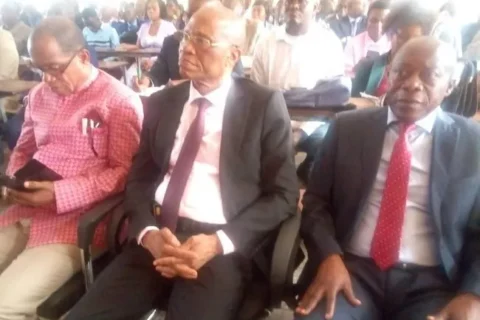 117 ouvrages du professeur Shomba