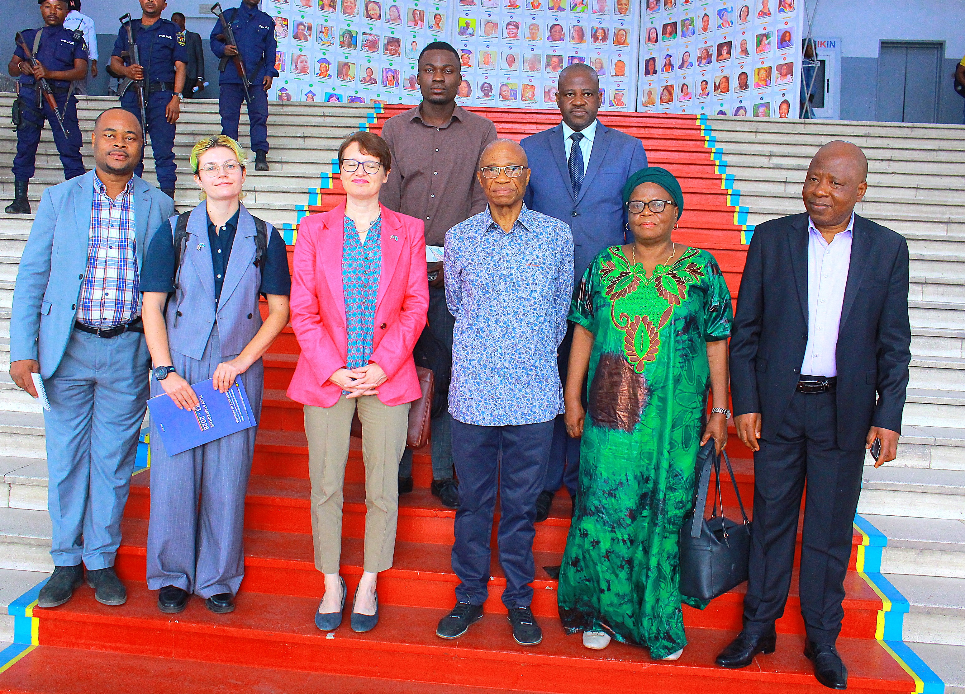 L'Ambassadrice du Royaume-Uni en visite à l'Université de Kinshasa.