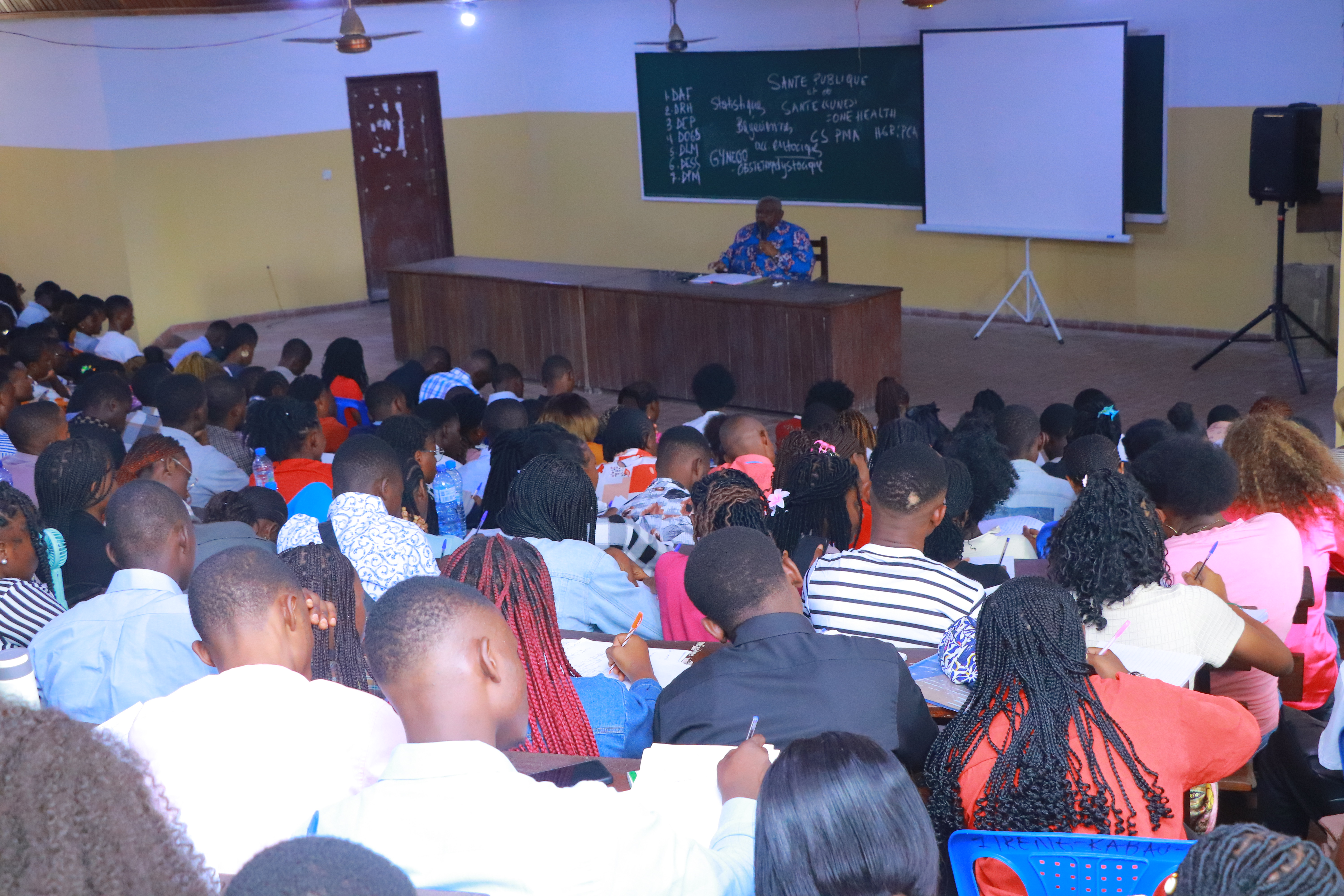 Ouverture de l’année académique 2025-2026 et début effectif des enseignements à l’Université de Kinshasa